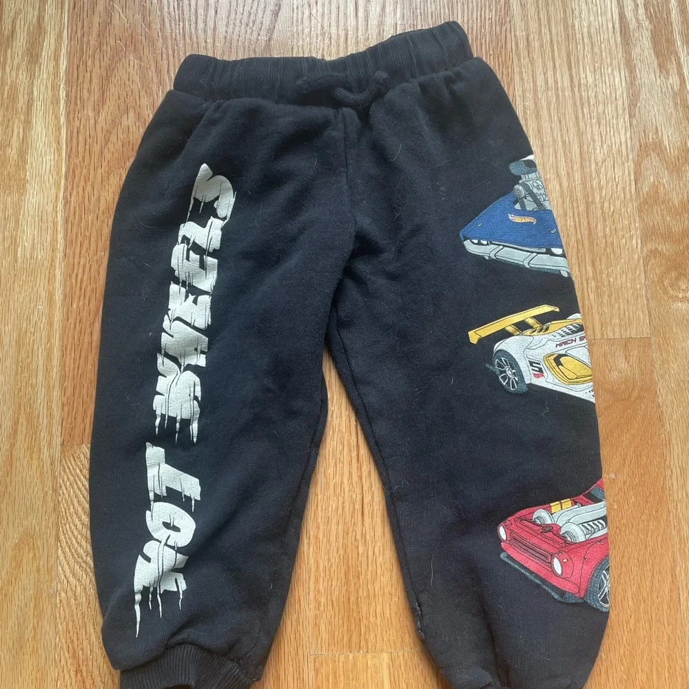 TODDLER BOYS HOT WHEELS BUNDLE - ZARA & MORE 2-3T - Picture 9 of 12